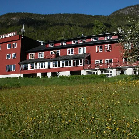 Smedsgarden Hotel Несбиен Екстериор снимка