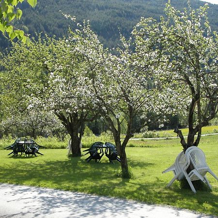 Smedsgarden Hotel Несбиен Екстериор снимка
