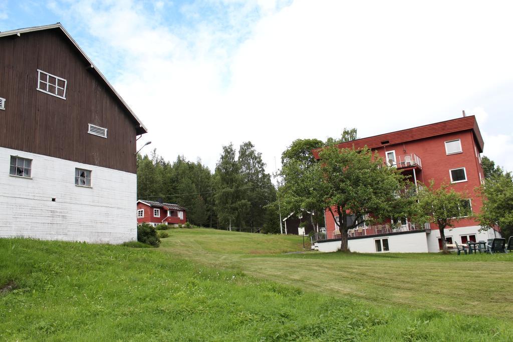 Smedsgarden Hotel Несбиен Екстериор снимка