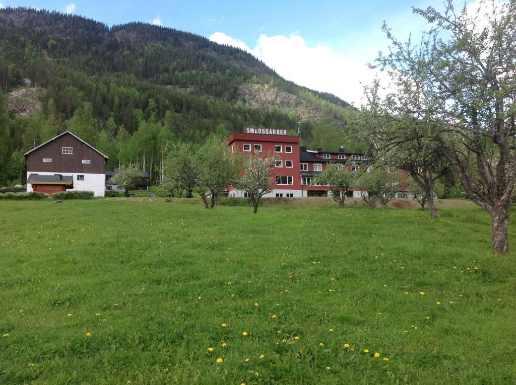 Smedsgarden Hotel Несбиен Екстериор снимка